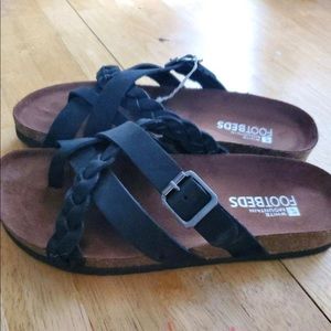 Woman’s size 9 sandals